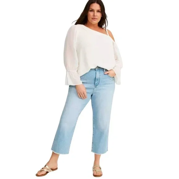 Torrid Asymetrical Top Blouse 'Winter White' Ivory Cream L/S Womens 2X NWT - Picture 5 of 10